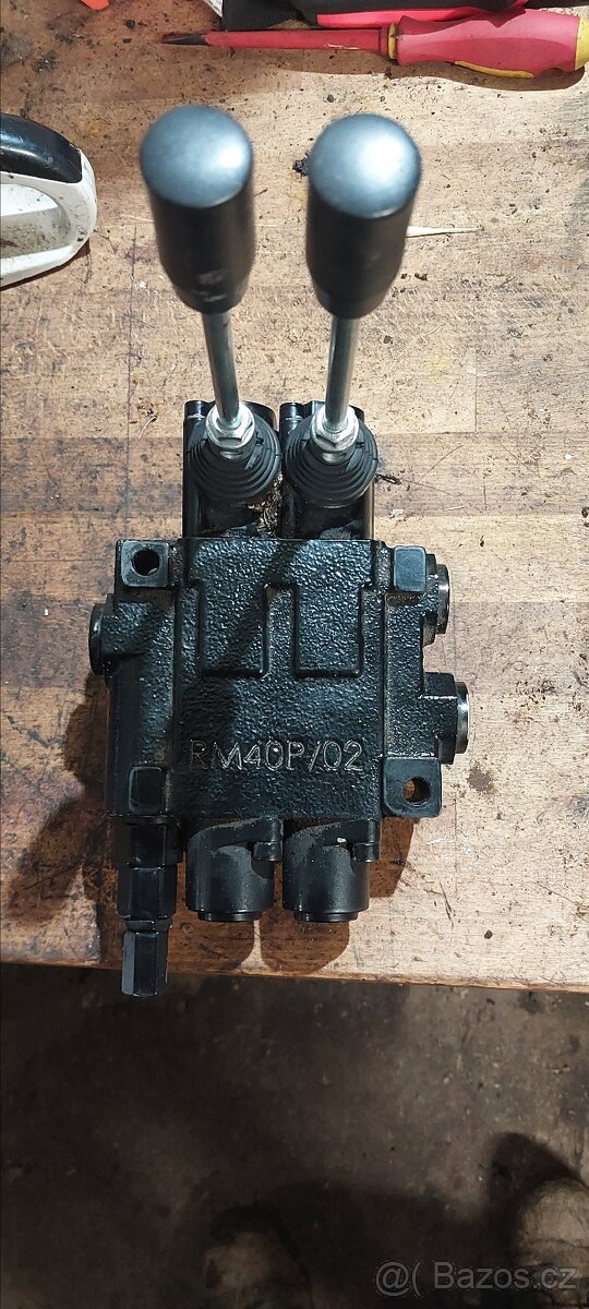 Hydraulický rozvaděč - 2