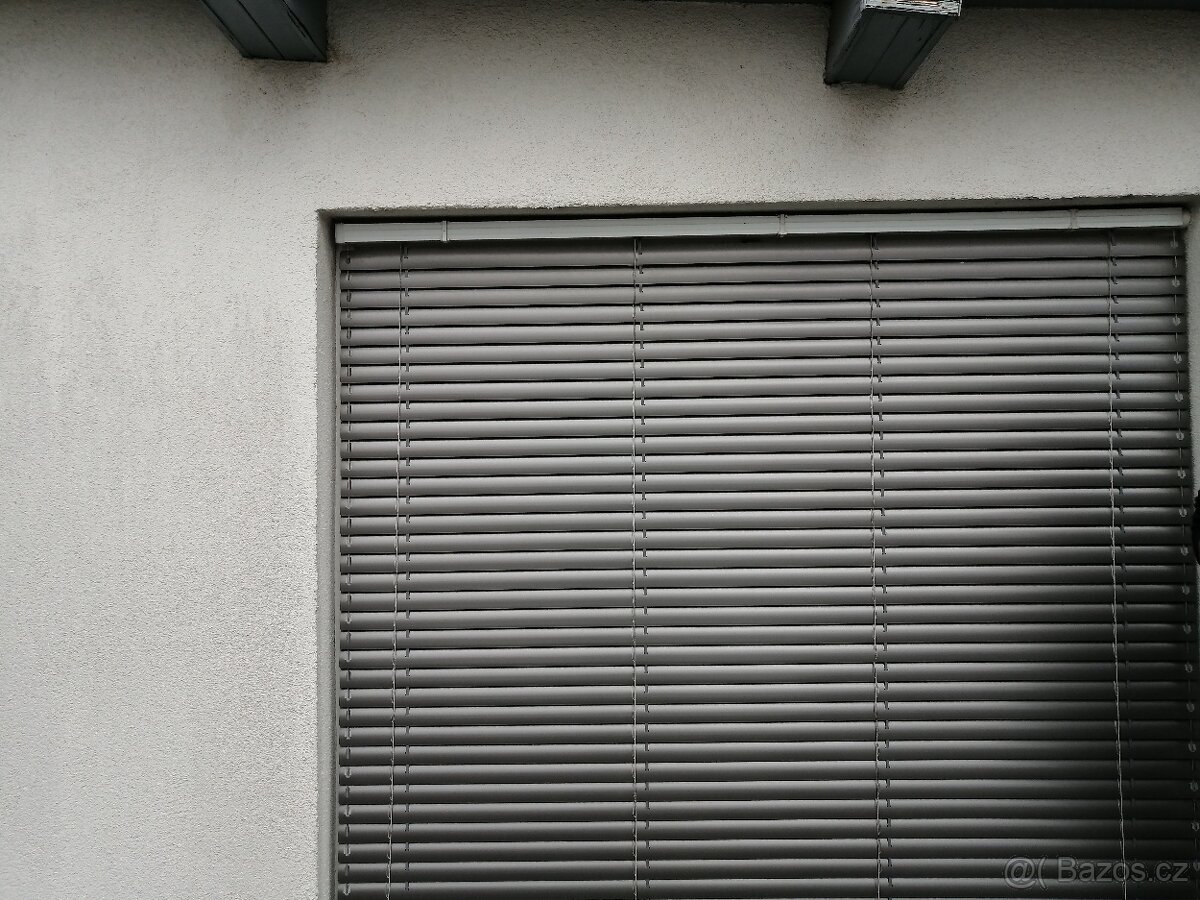 posouvací dveře - ČTI POPISEK - 2