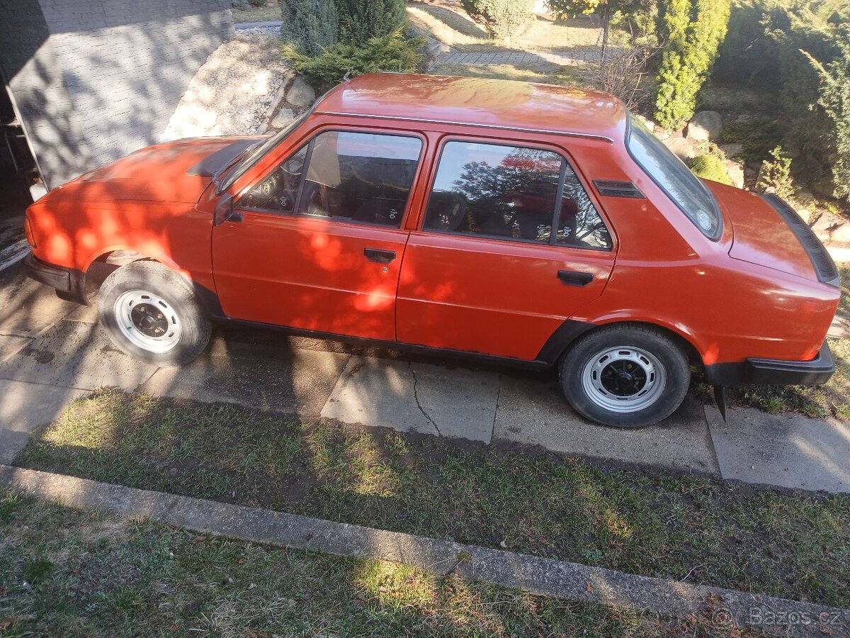 Škoda 105 - 2