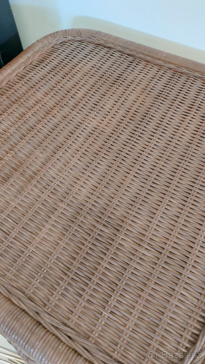 Ratanový stolek nový - 2