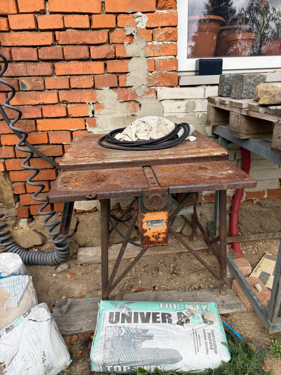 Cirkularka s hoblovkou 380 V - 2