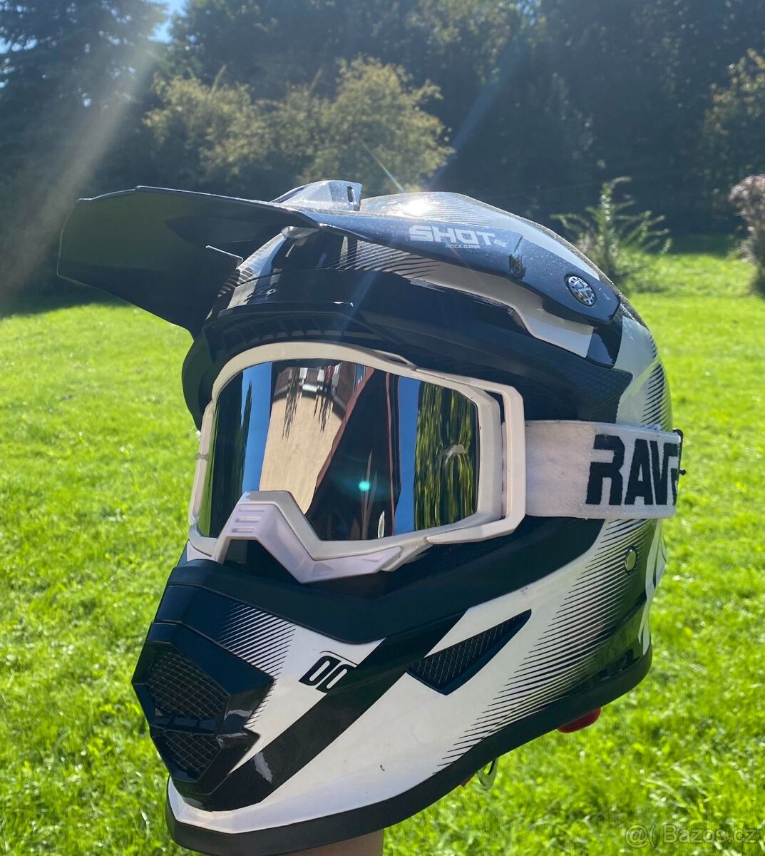 helma na motorku, jako nová - 2