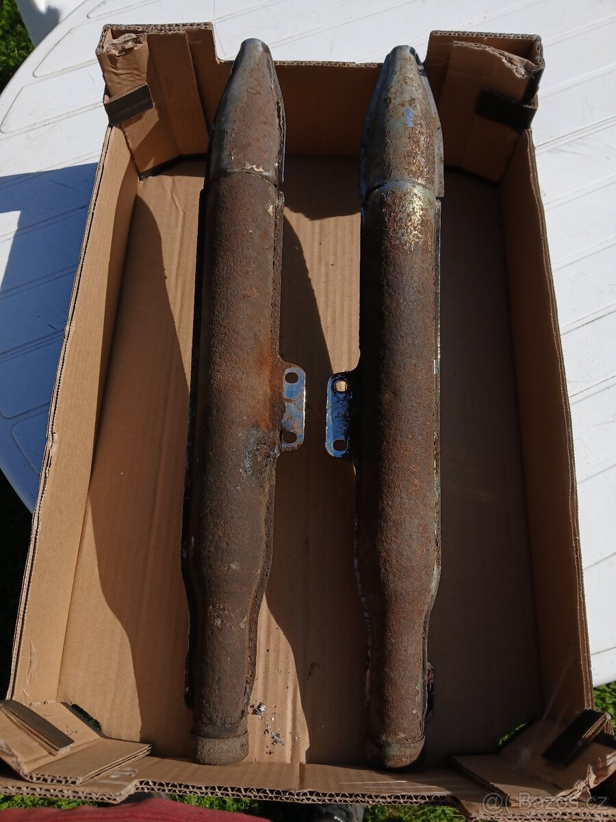 Výfuky čz 125,175 malá kýv. - 2