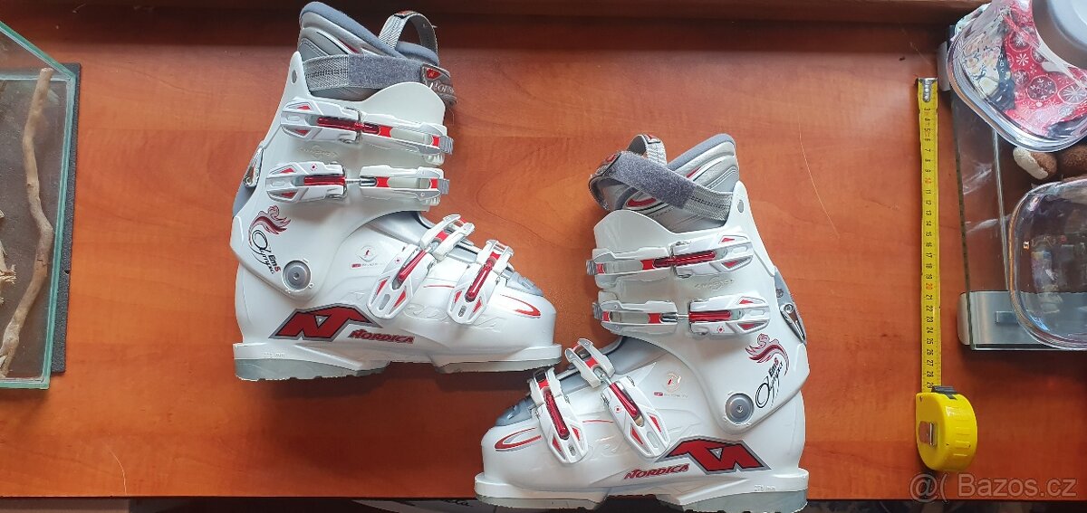 Dětské lyžáky Nordica, velikost 23,5 - 2