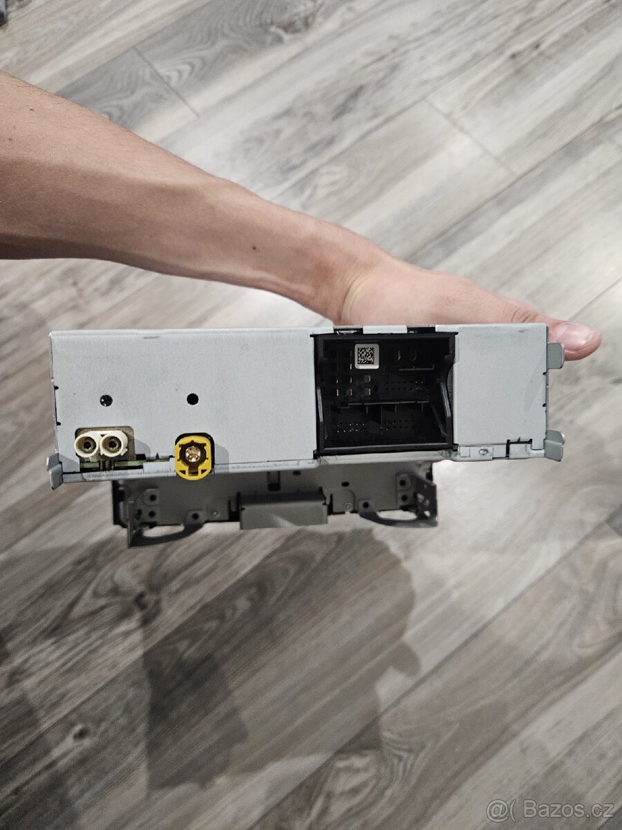 Prodám originální autorádio SEAT Leon 2013 (MK3/ 5F) - 2