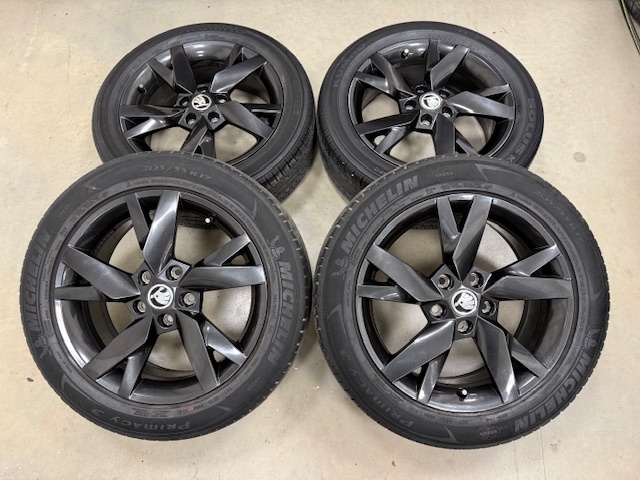 Alu kola letní r17 - 2