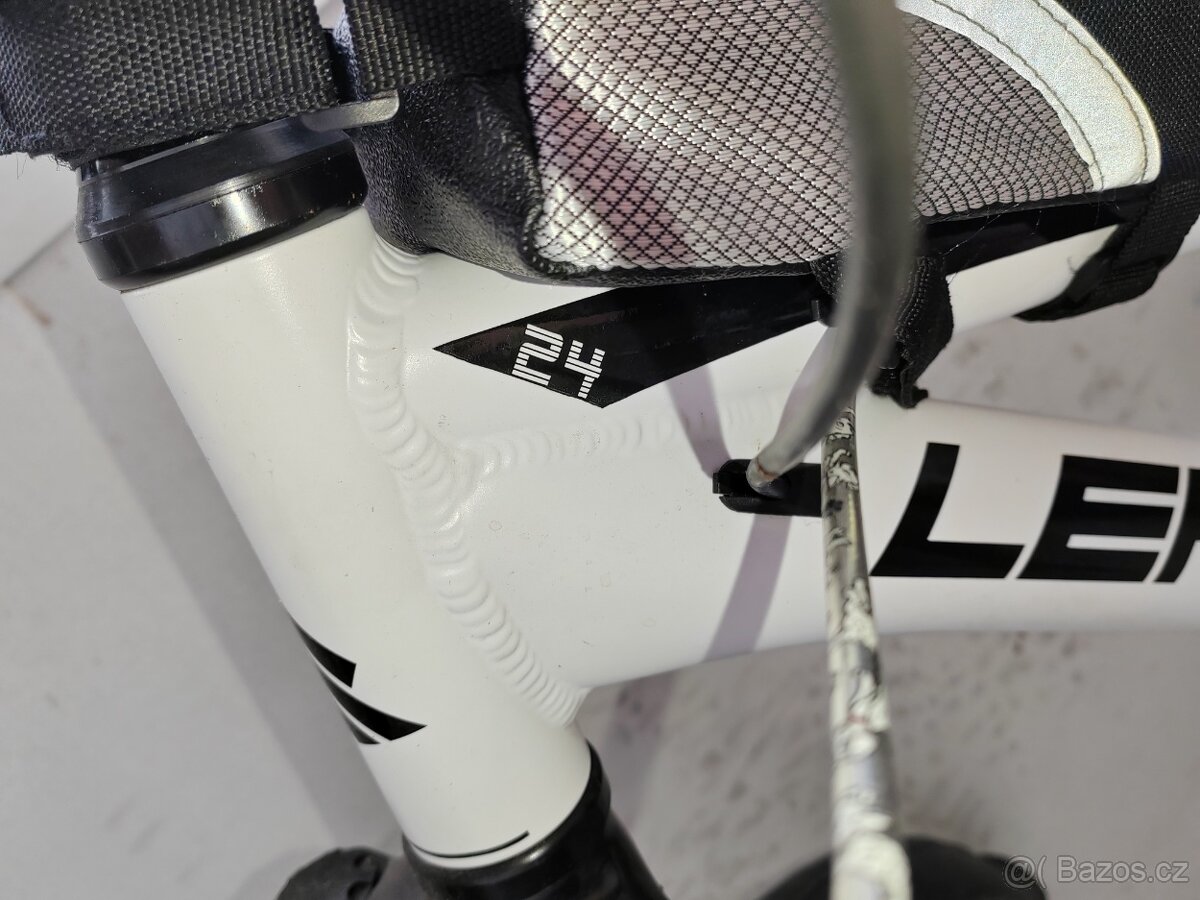 Dívčí kolo 24 Leader Fox - 2