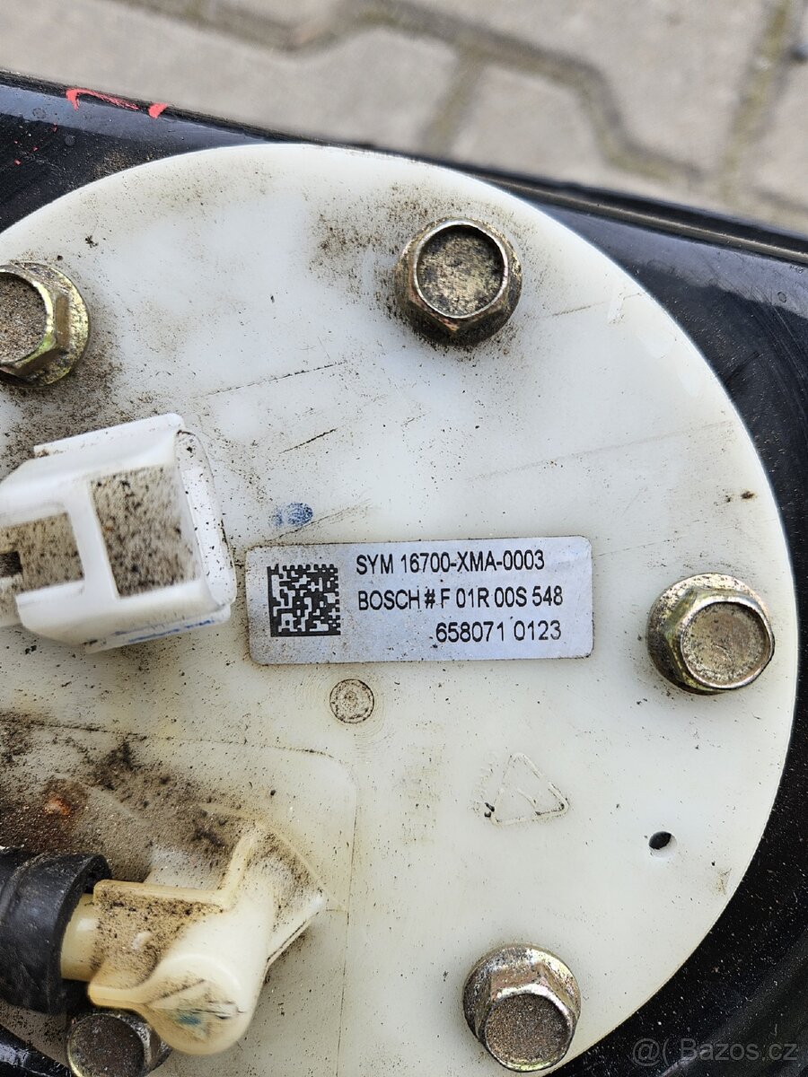 Sym Symphony Euro4 - nádrž - 2