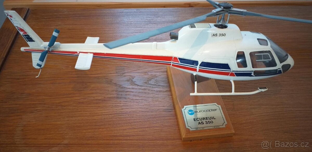 Prodám stolní model vrtulníků AS350 1/30 - 2