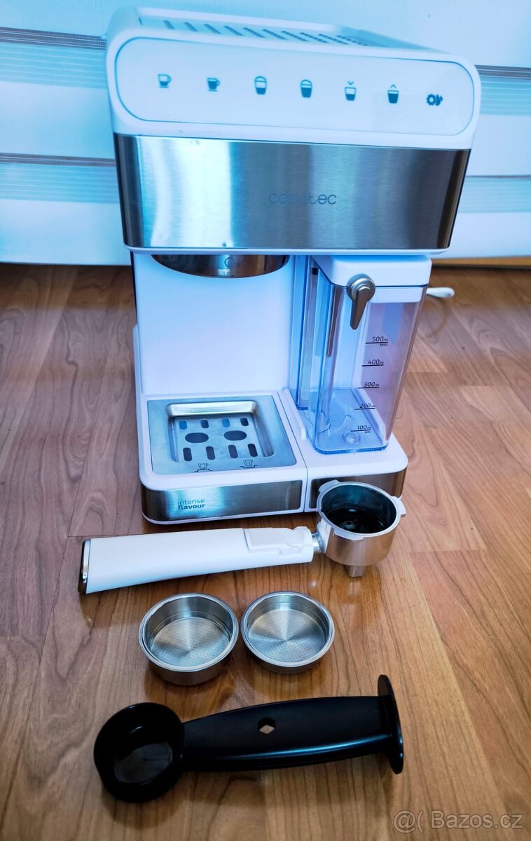 Pákový tlakový kávovar Cecotec 01557 - 2