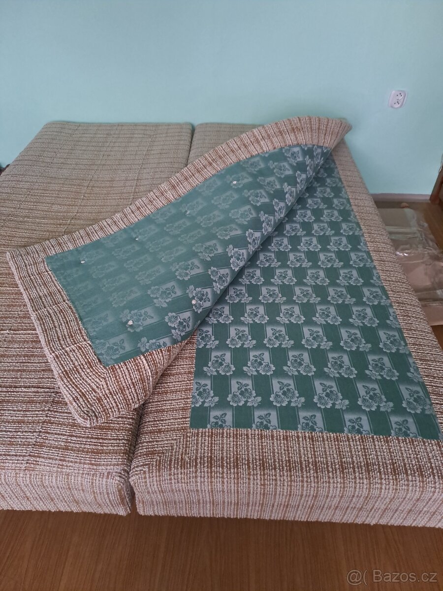 Starší "retro" válendy - 2