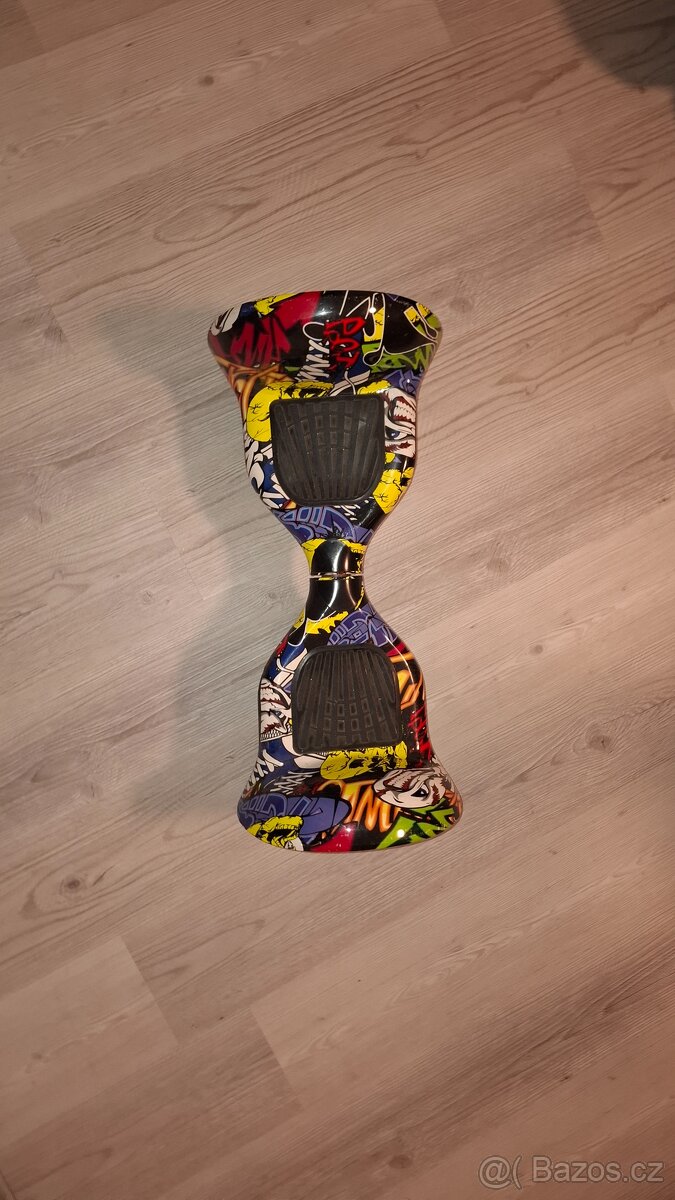 Hoverboard graffiti - 2