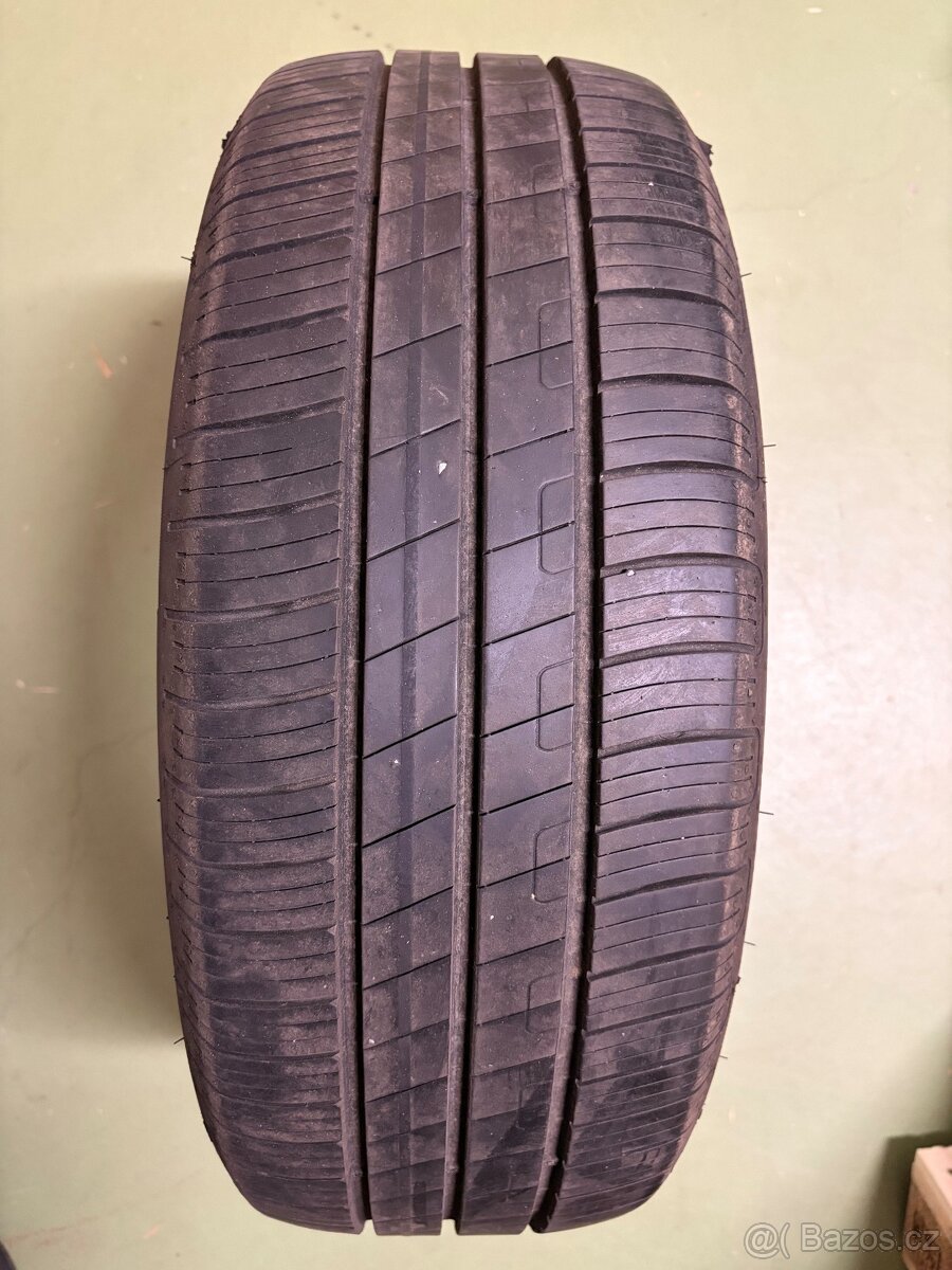 1 ks pneu GOOD YEAR efficient grip 205/55 R17 - 2