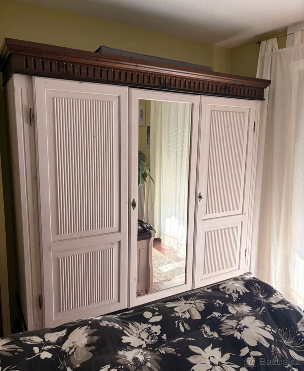 Celodřevená ložnice - 2