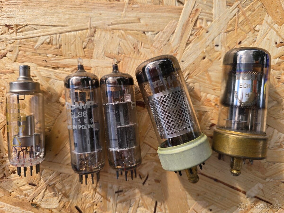 Sada elektronek - 2