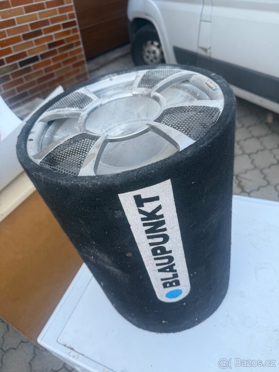 Subwoofer Blaupunkt do kufru auta - 2