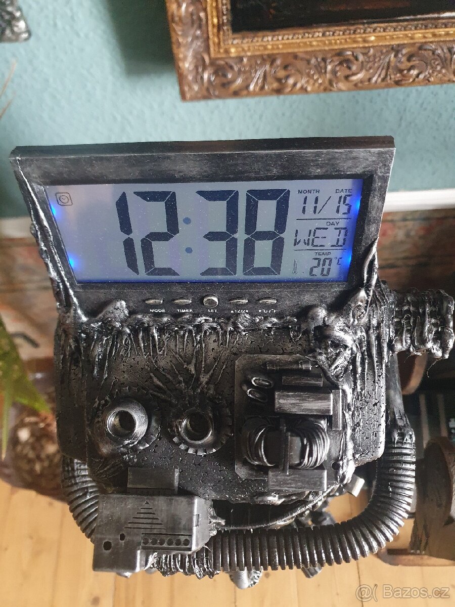 Sloupové hodiny Zoda Mikalazoda - 2