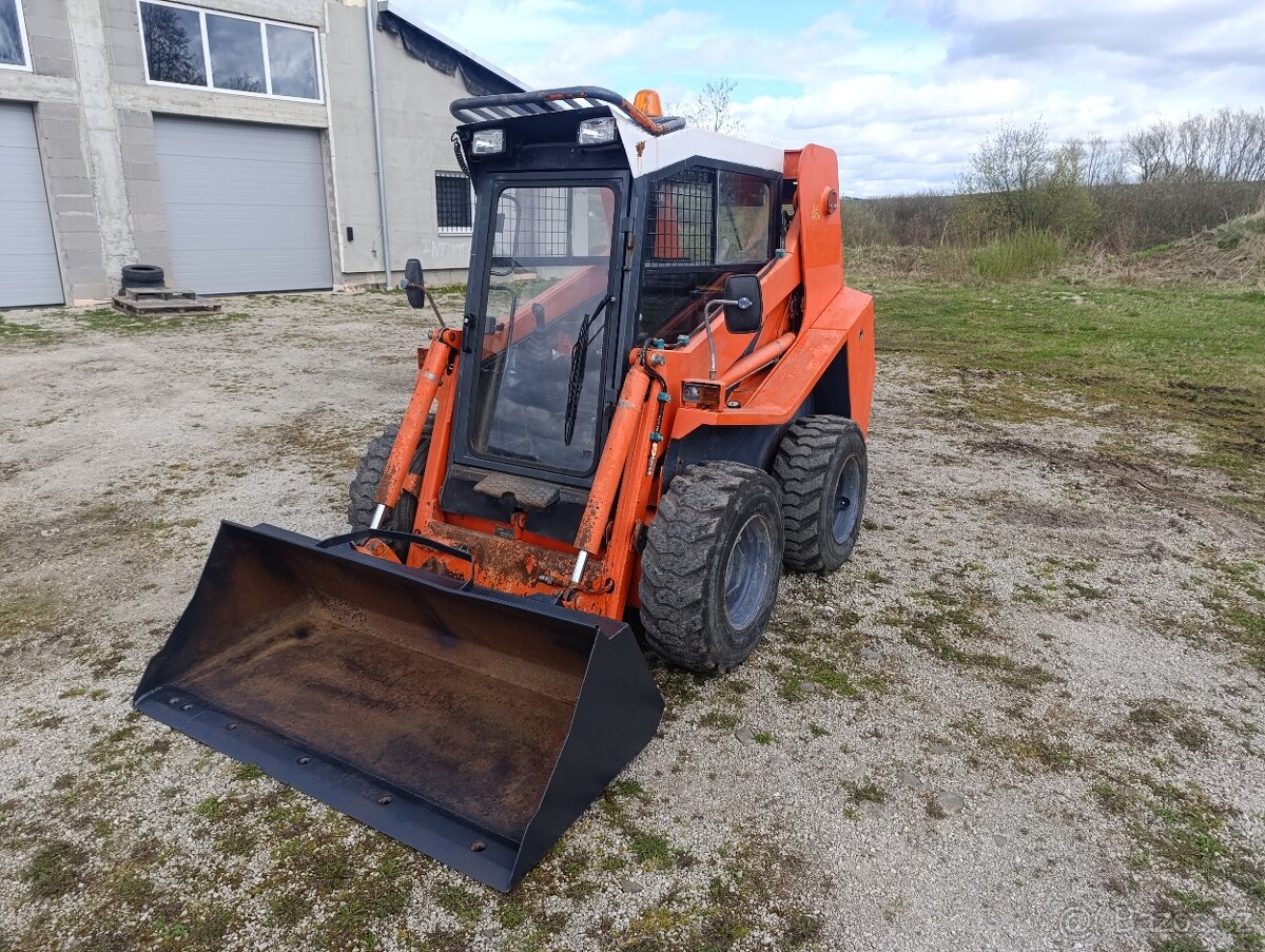 Locust 903 s TP a SPZ - 2