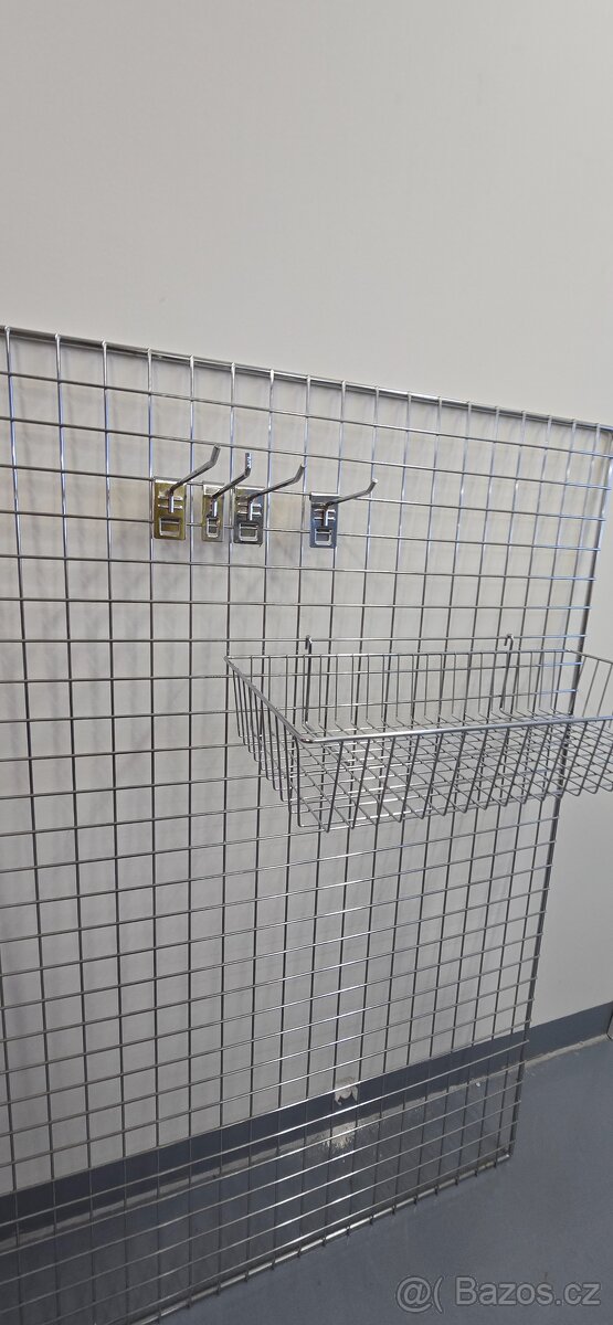 Prodejní systém na stěnu - 2