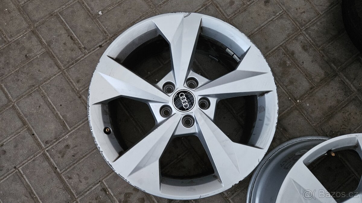 Sada Alu Disků 5x112 225/40 R18 Audi A3 - 2