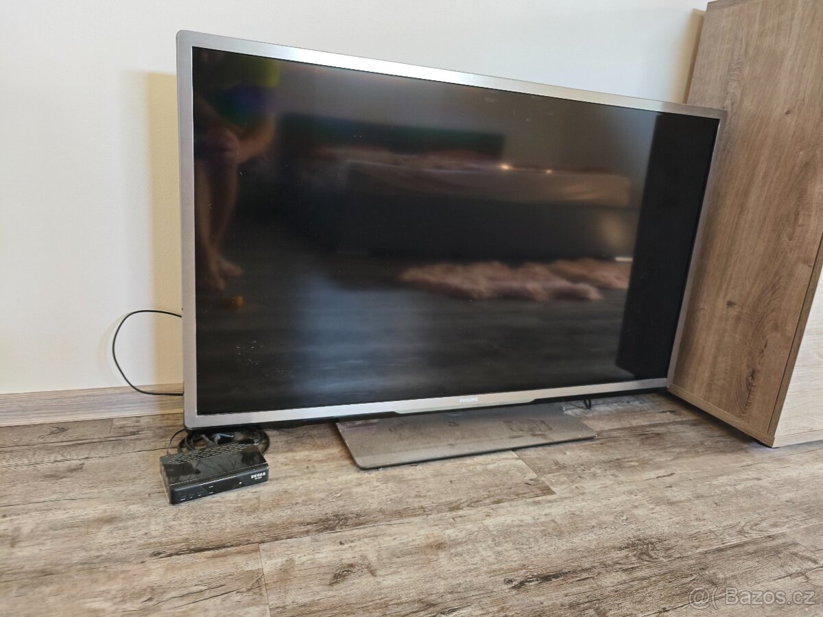 Televize Philips , úhlopříčka 122cm - 2