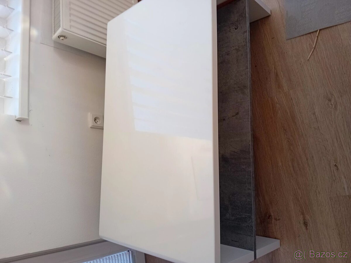 Konferenční stolek - 2