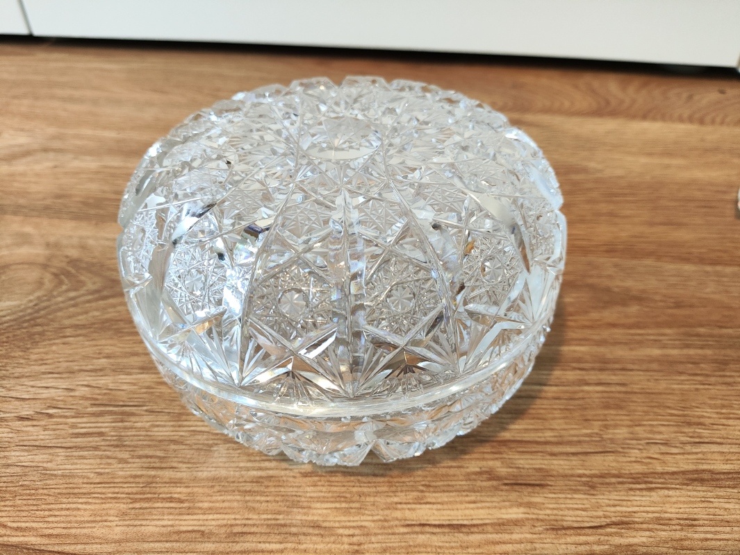 Skleněná dóza, košík, atd. - 2