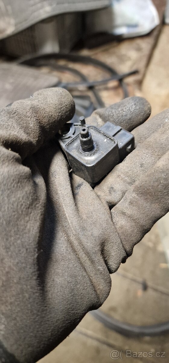 Čidlo tlaku sání 330d 530d 730d E46 E39 E38 - 2