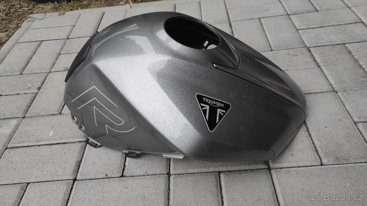 Kryt nadrze Triumph 765-model23-26 - 2
