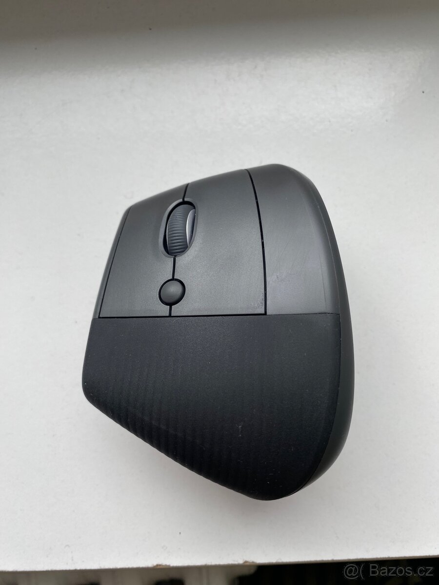 Myš Logitech Lift Vertical Ergonomic Mouse Graphite - 2