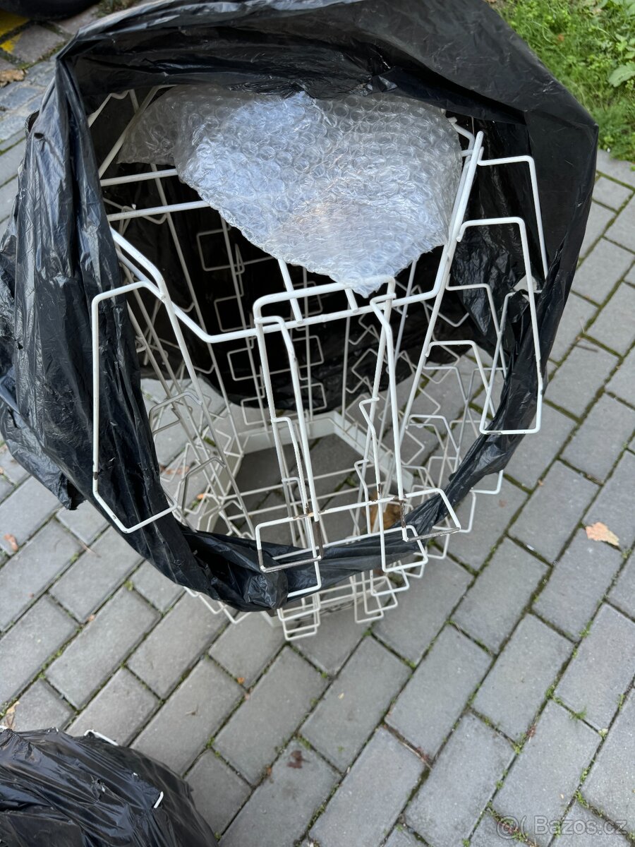 Stojan na playstation hry / CD / DVD do obchodu - 2