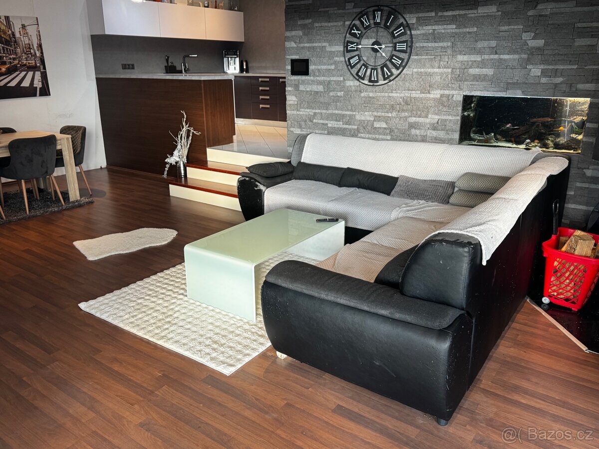 Pronájem-prodej rodinného domu s autodílnou - 2