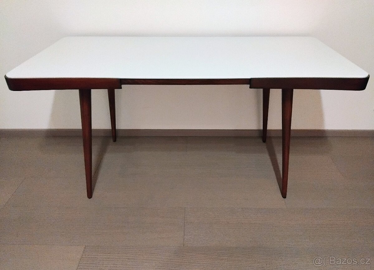 Konferenční stolek Jiroutek - 2