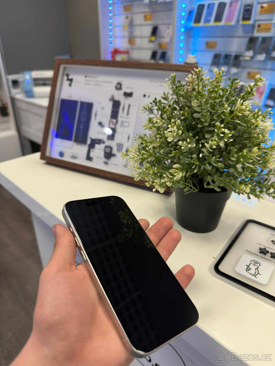 iPhone 15 Pro 256GB Natural Titanium - 2