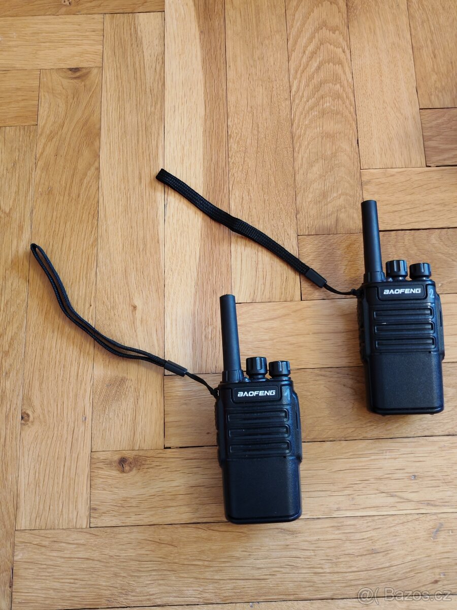 BAOFENG BF-V8A UHF 400-470MHz - micro USB nab. - 2