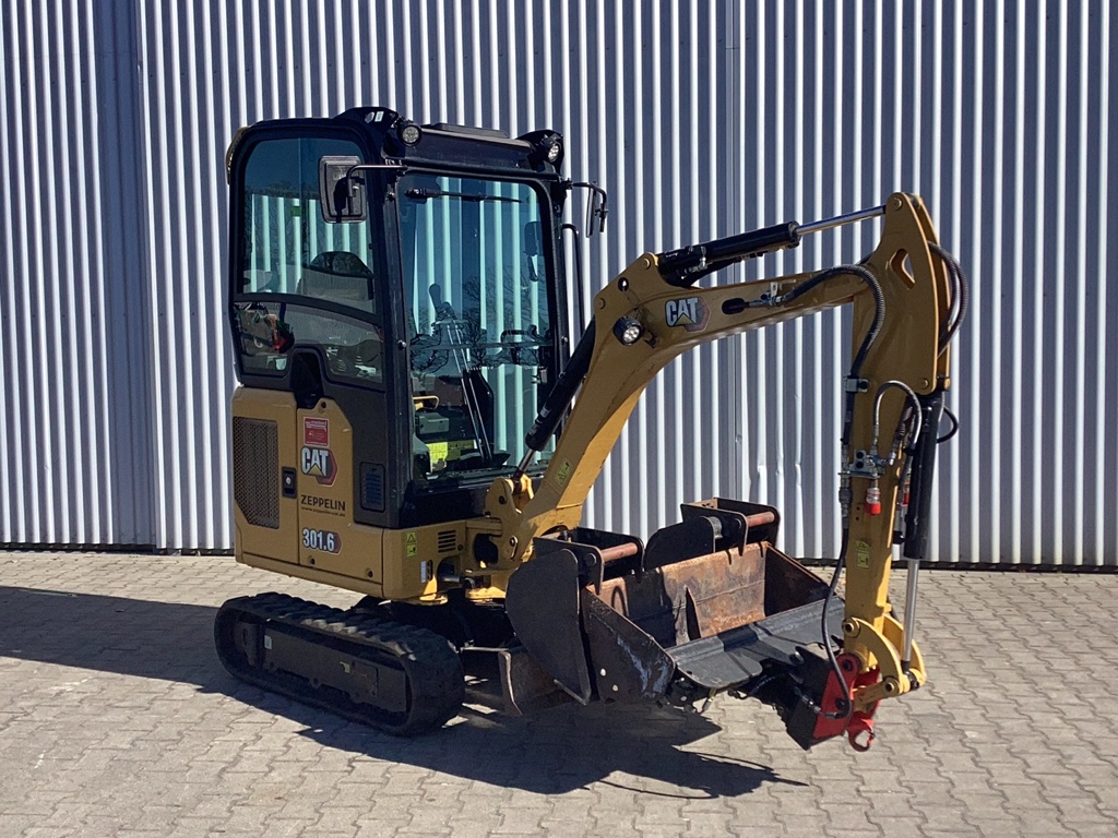 Caterpillar CAT 301.6 - 2