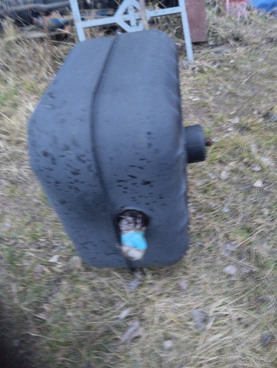Prodám nádrž na Tatra - 2