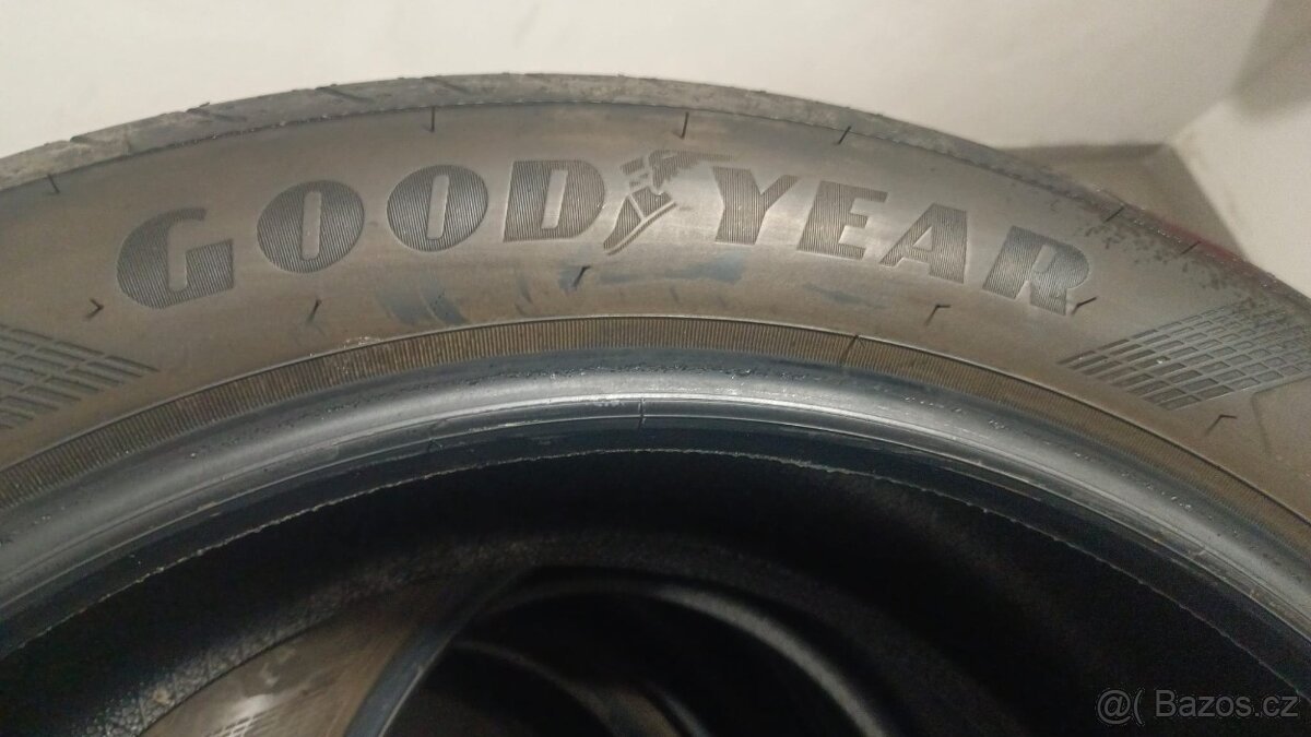 255/45/20 255/45 r20 - 2