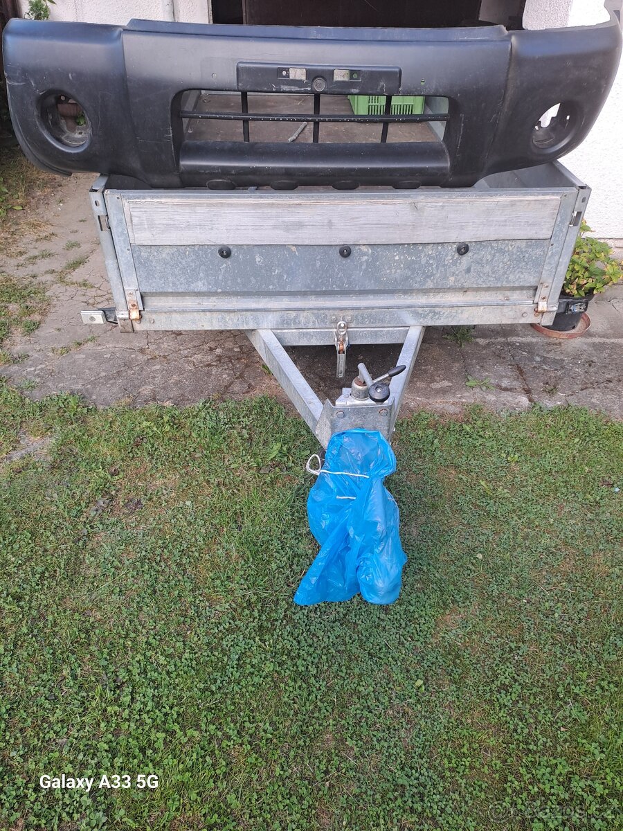 Přední nárazník ( maska ) na Nissan Patrol - 2