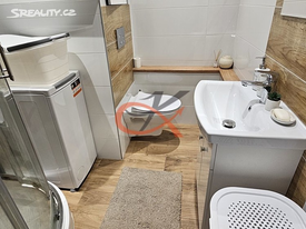 Pronajmu byt 1+1 v Rožnově pod Radhoštěm - 2