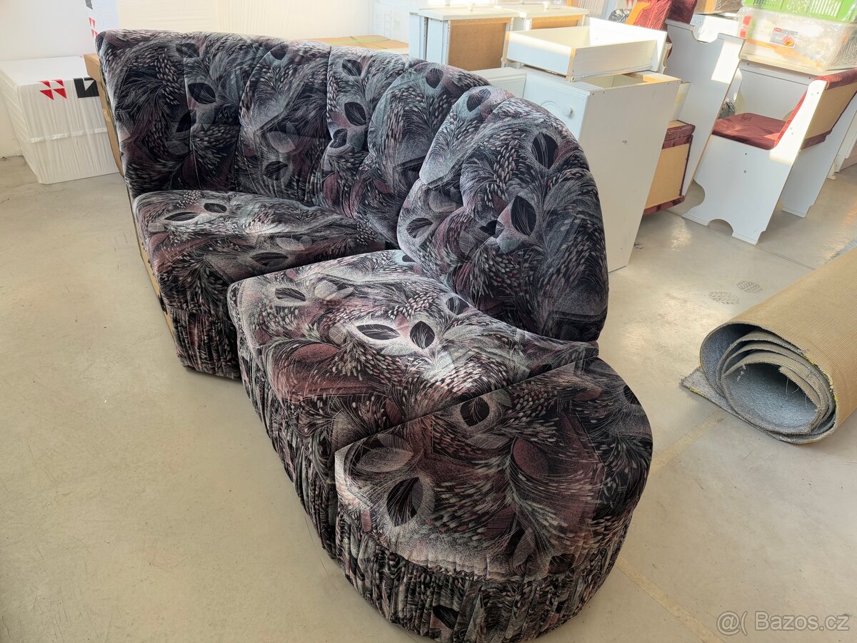 Rohová rozkládací sedačka - 2