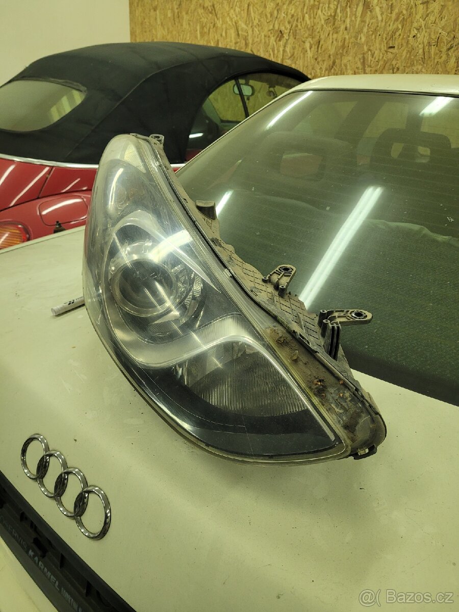 Přední světlomety Hyundai i30 - 2