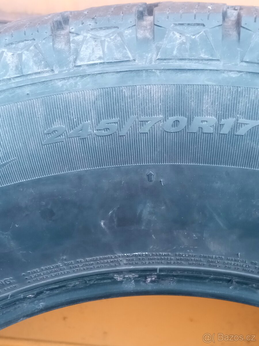 Prodám pneu nexen r17 - 2