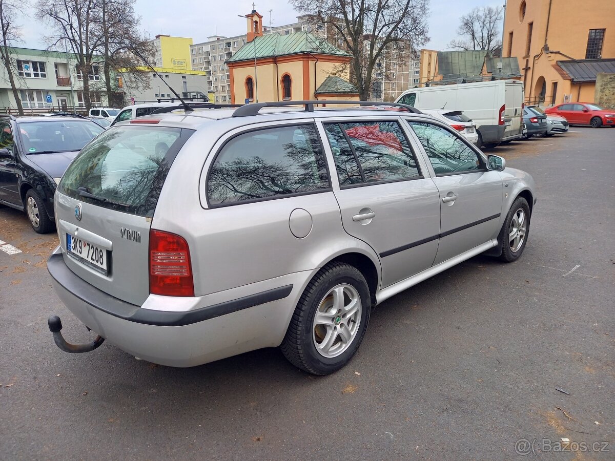 Škoda Octavia 1,6 75KW AMBIENTE - 2