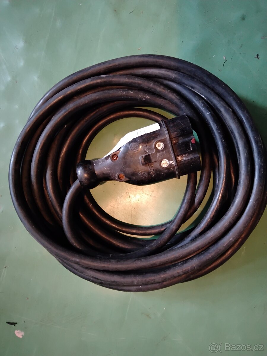 Prodlužovací kabel s koncovkami - 2