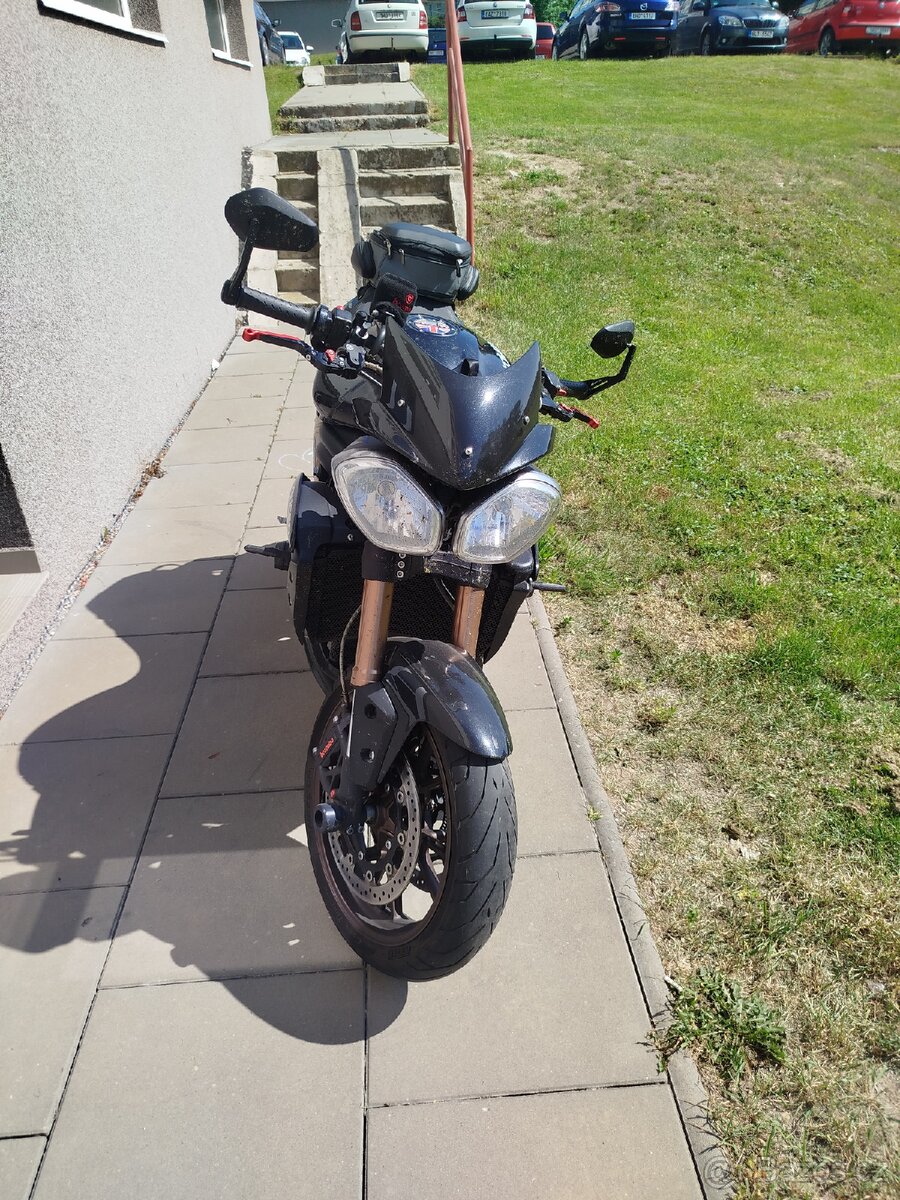 Triumph Speed Triple 1050 ABS - 2