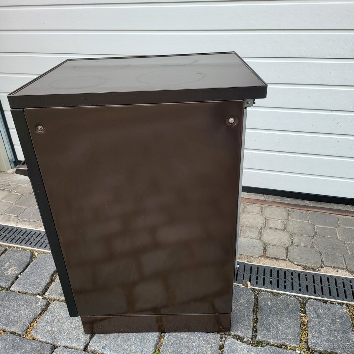 multifunkční hnědý sporák, JAKO NOVÝ, 220V - 2