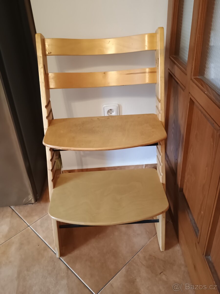 Rostoucí jídelní židlička - 2