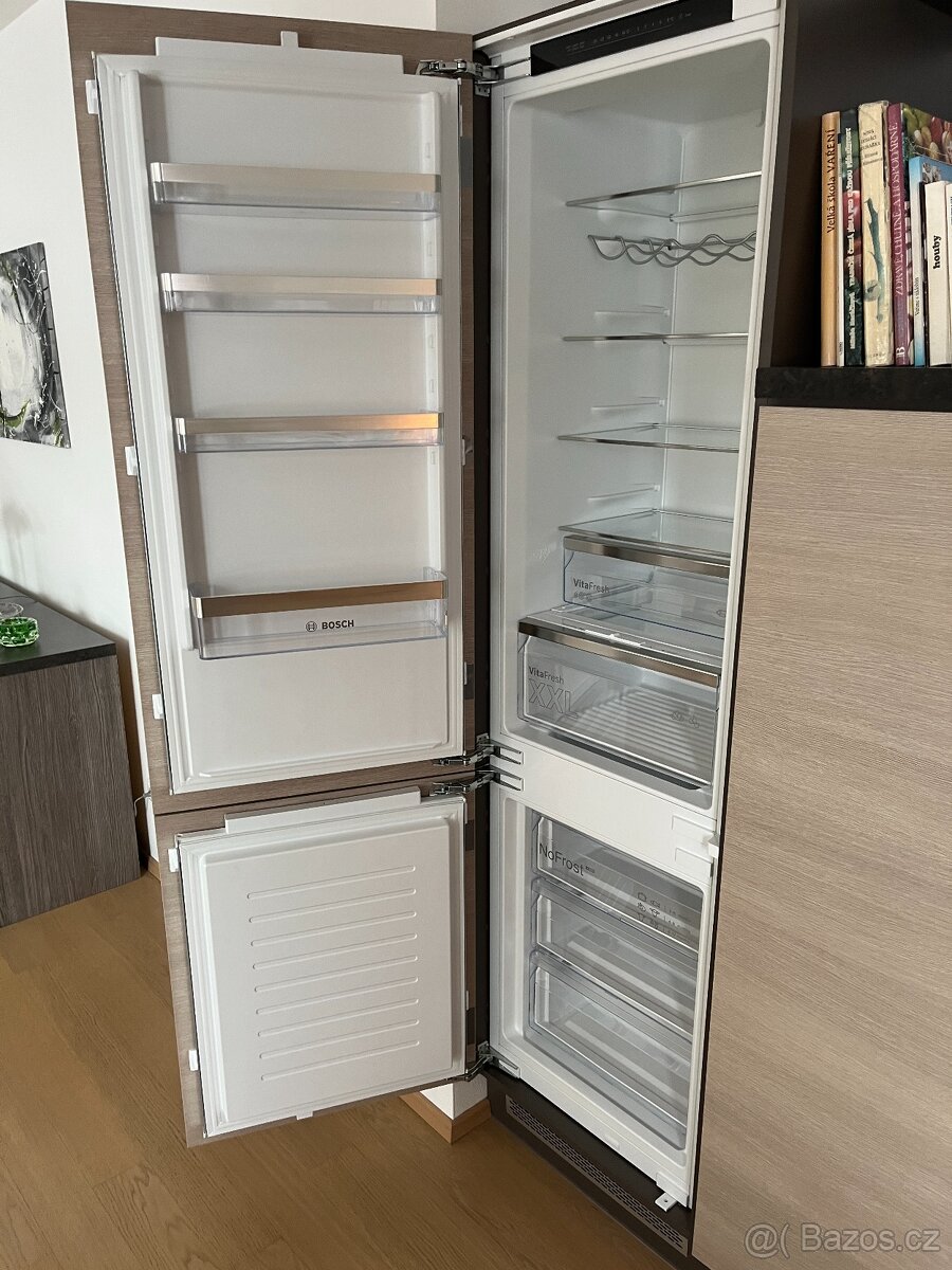 Vestavná lednice Bosch Serie 4 KIN96VFD0 / NoFrost / nová - 2