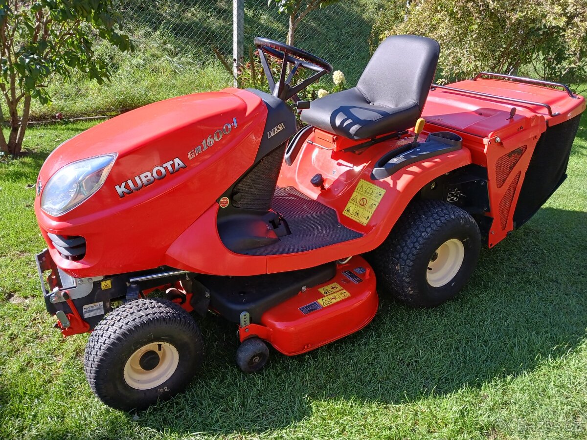 Zahradní traktor Kubota GR 1600-II - 2